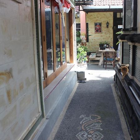 Gedul Homestay Canggu Esterno foto